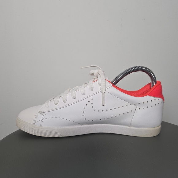 Nike Women's Sneakers - Picture 5 of 10